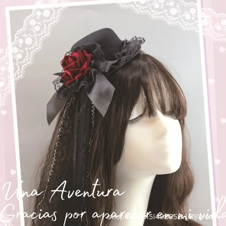 Lace & pearl headpiece
